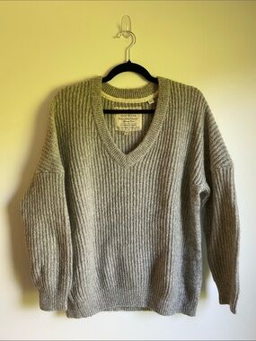 Jack Wills Ribbed V-Neck Sweater - Light Gray